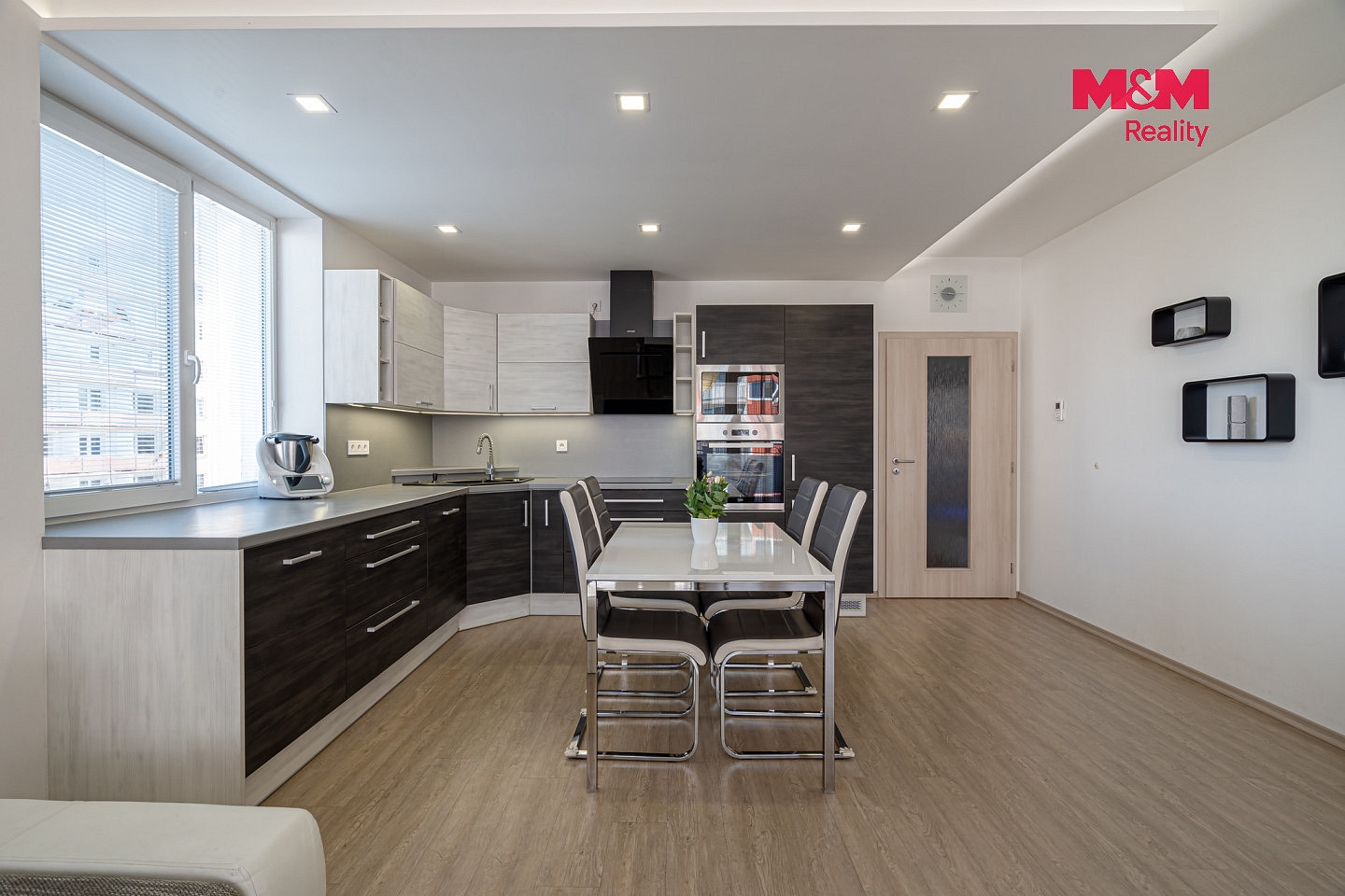 Pronájem bytu 3+kk 87 m² – fotografie 4