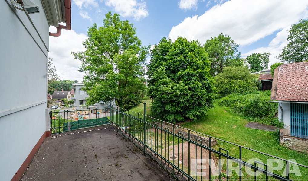 Prodej domu 320 m² s pozemkem 7 861 m², Hostinné – náhled fotky 8