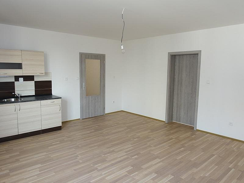 Pronájem bytu 2+kk 62 m² — photo 3