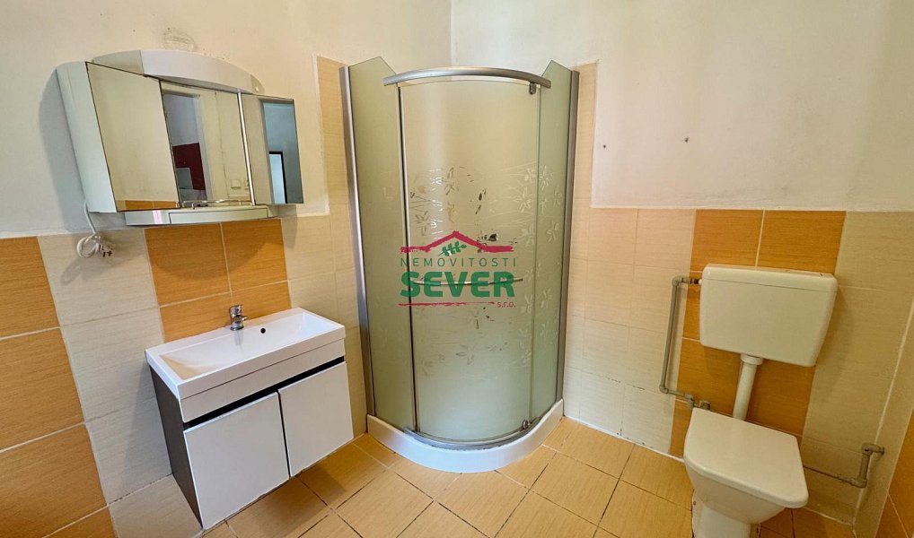 Prodej domu 450 m² s pozemkem 162 m², Vejprty – náhled fotky 19