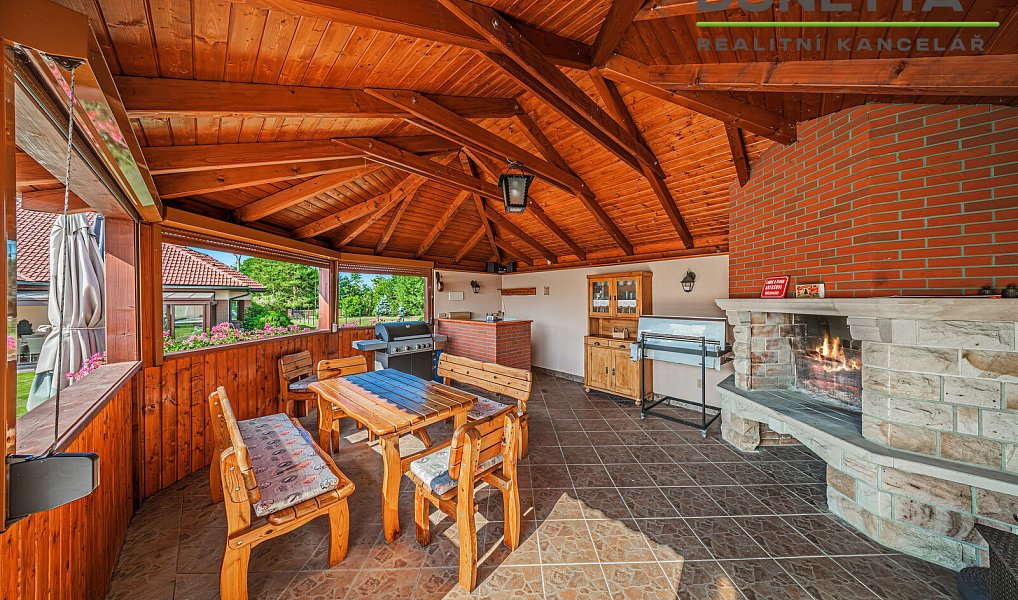 Prodej domu 233 m² s pozemkem 1 194 m², Mokrovousy – náhled fotky 23