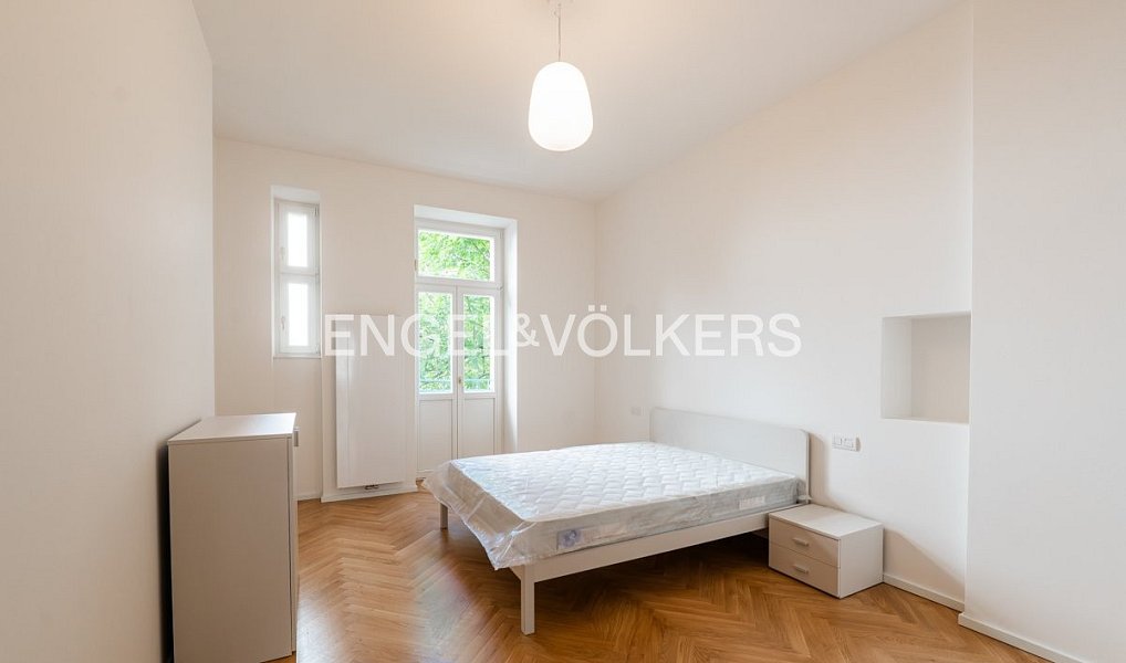 Pronájem bytu 2+kk 56 m², Praha – náhled fotky 4