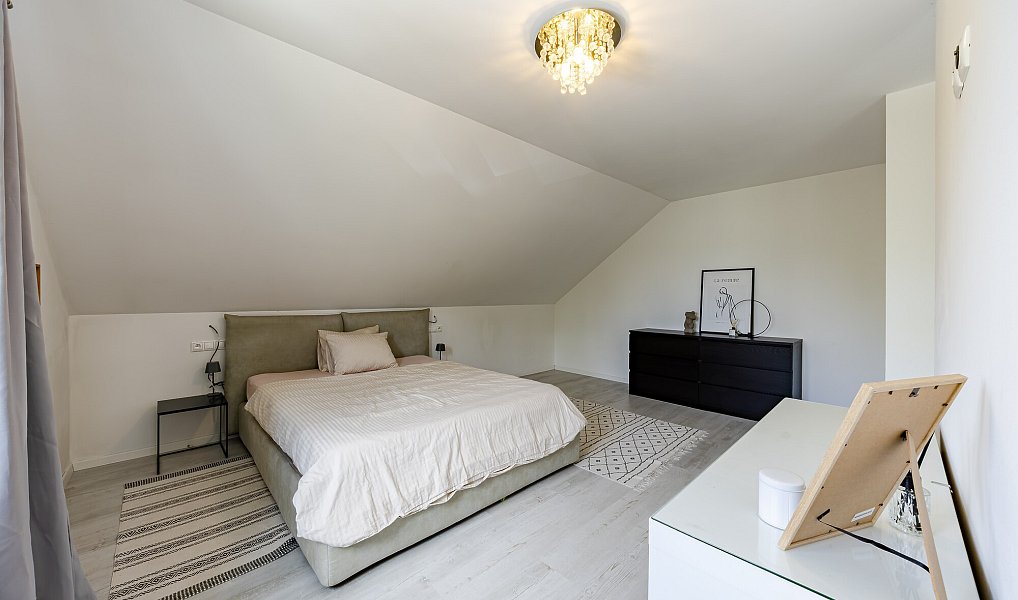 Prodej domu 206 m² s pozemkem 637 m², Staré Město – náhled fotky 13