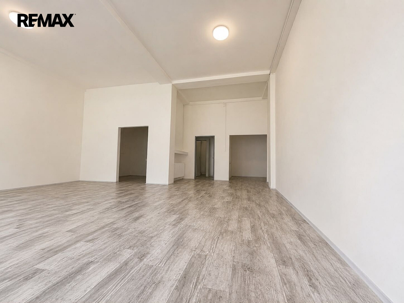 Pronájem obchodních prostor 72 m² – fotografie 3