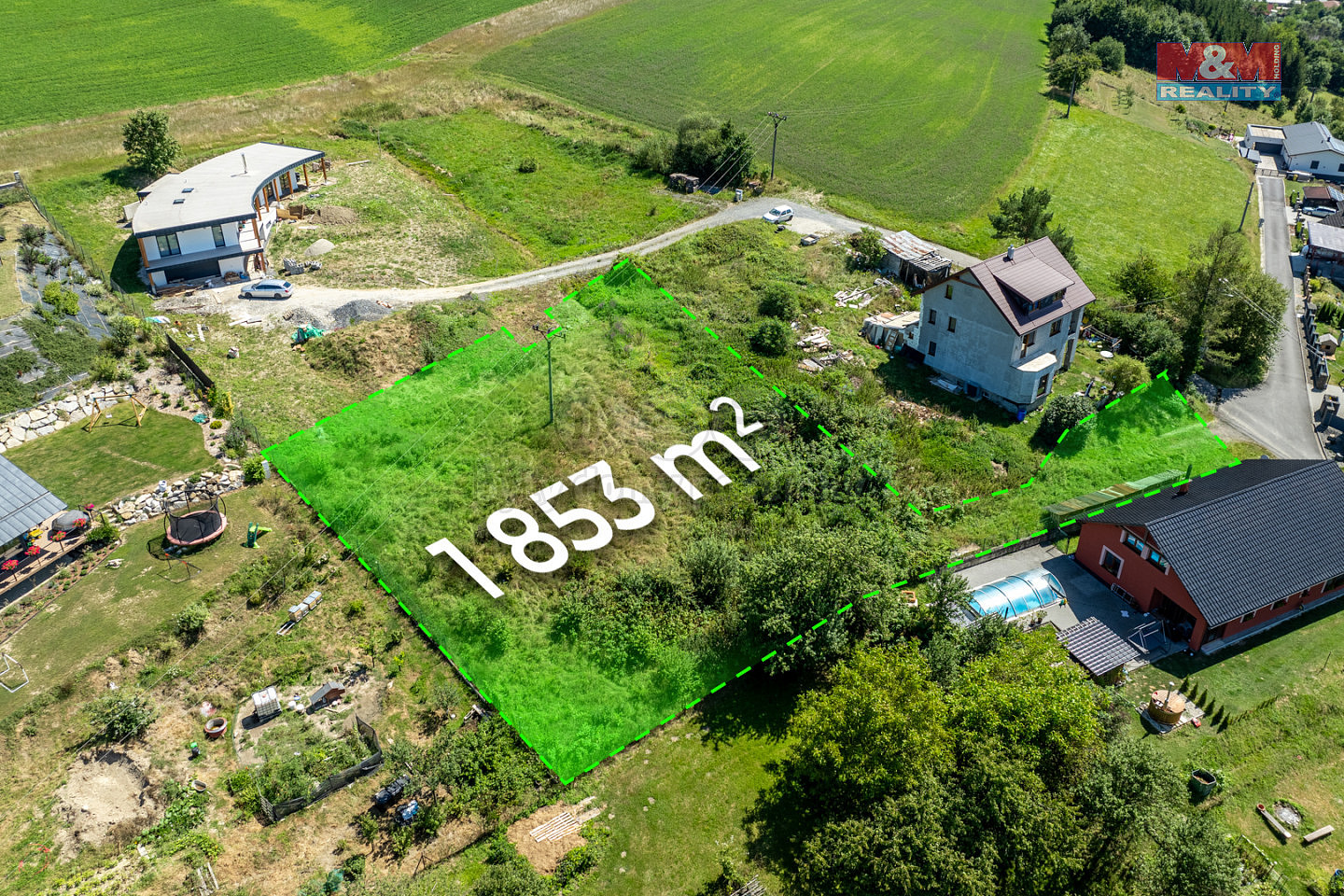 Prodej stavebního pozemku 1 853 m²