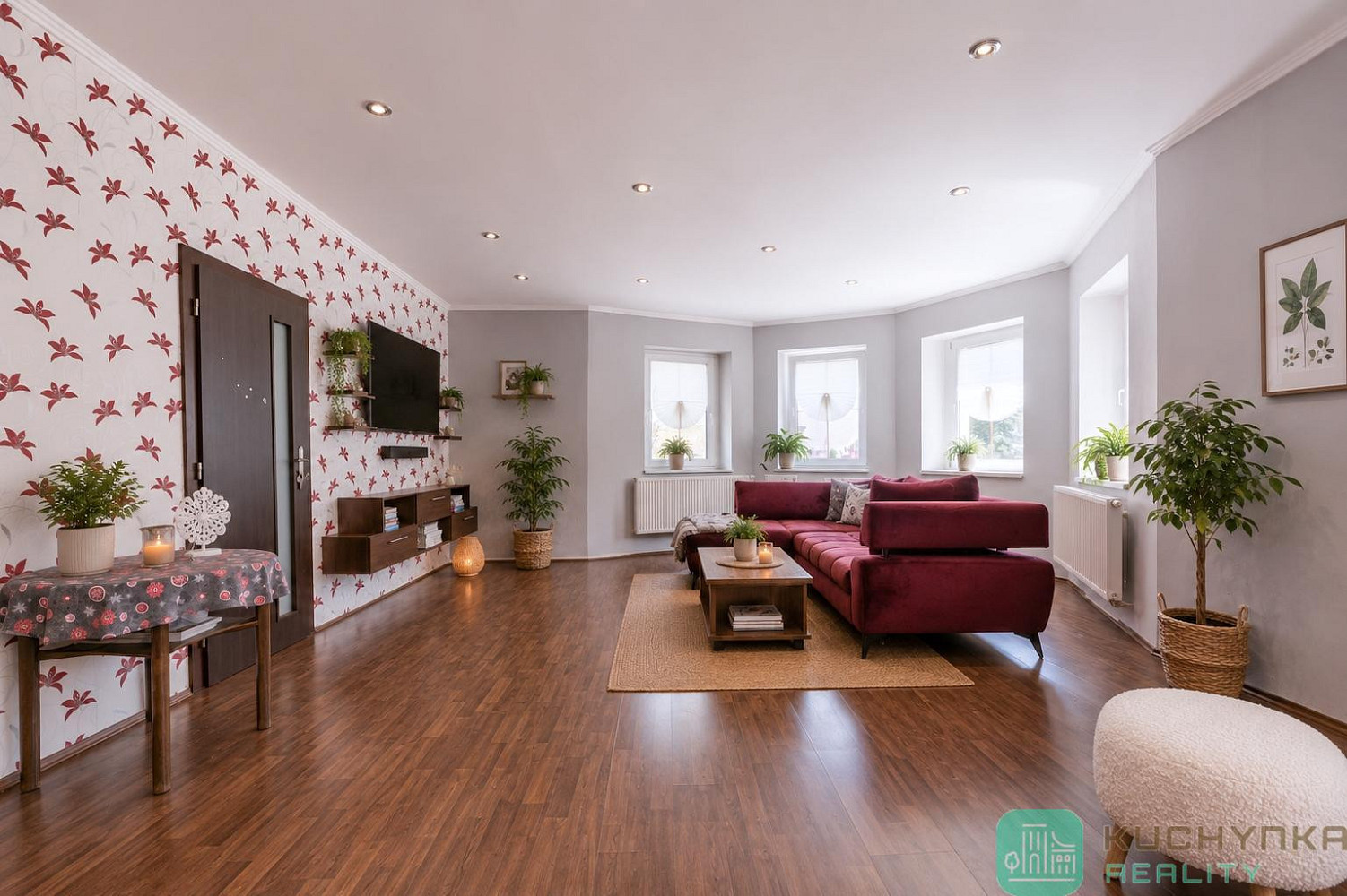Prodej domu 346 m² s pozemkem 874 m² — photo 2