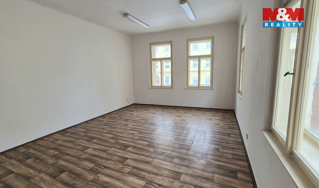 Pronájem kanceláře 41 m², Kladno – náhled fotky 4