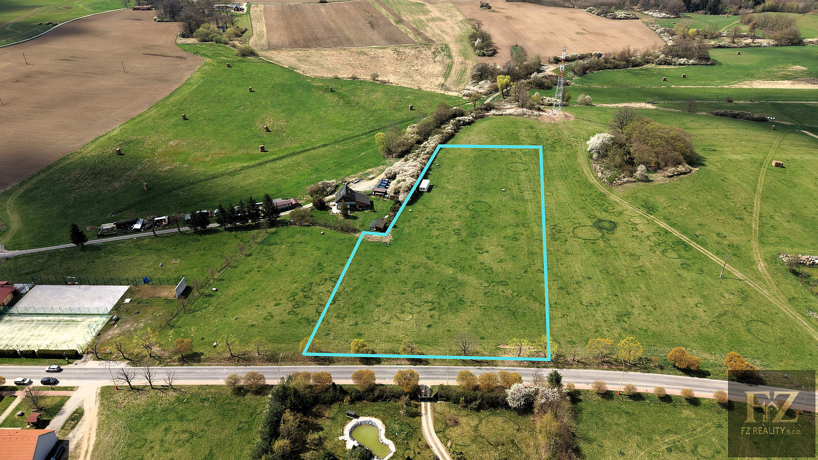 Prodej stavebního pozemku 10 908 m² – fotografie 2