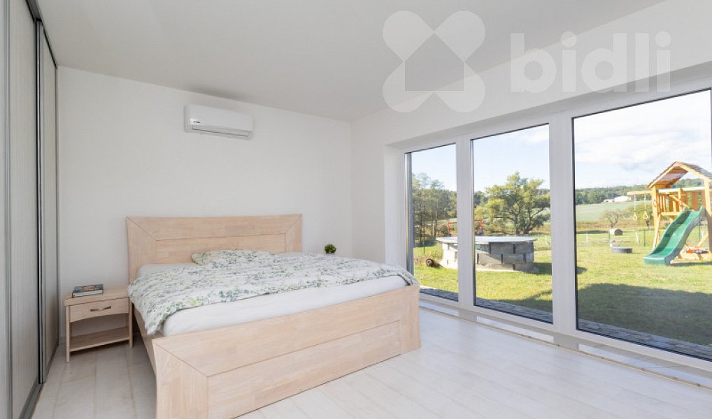 Prodej domu 201 m² s pozemkem 2 591 m², Kamenný Újezd – náhled fotky 12
