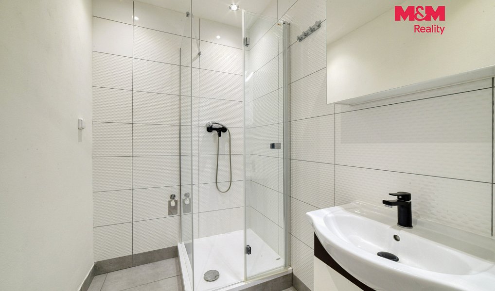 Pronájem bytu 1+1 39 m², Cheb – náhled fotky 2