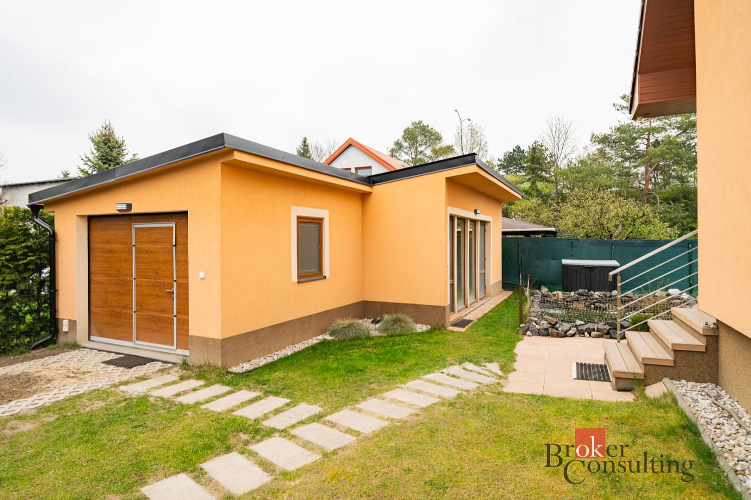 Prodej domu 268 m² s pozemkem 708 m² – pohled 5