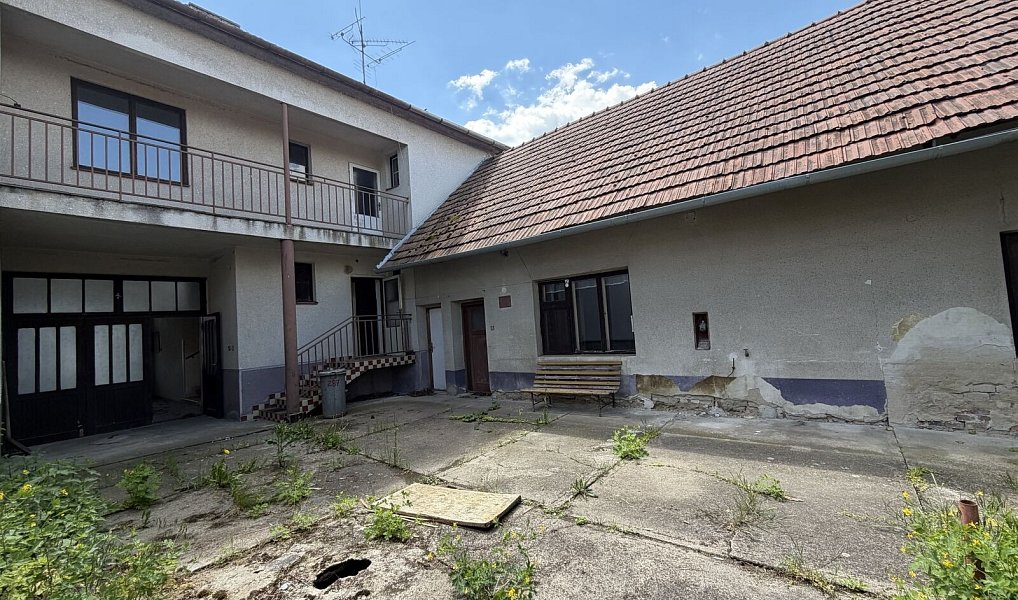 Prodej domu 180 m² s pozemkem 362 m², Lipov – náhled fotky 31