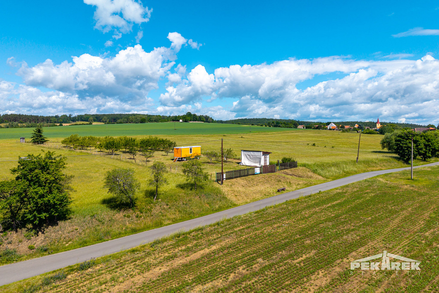 Prodej zahrady 2 211 m² – fotografie 2