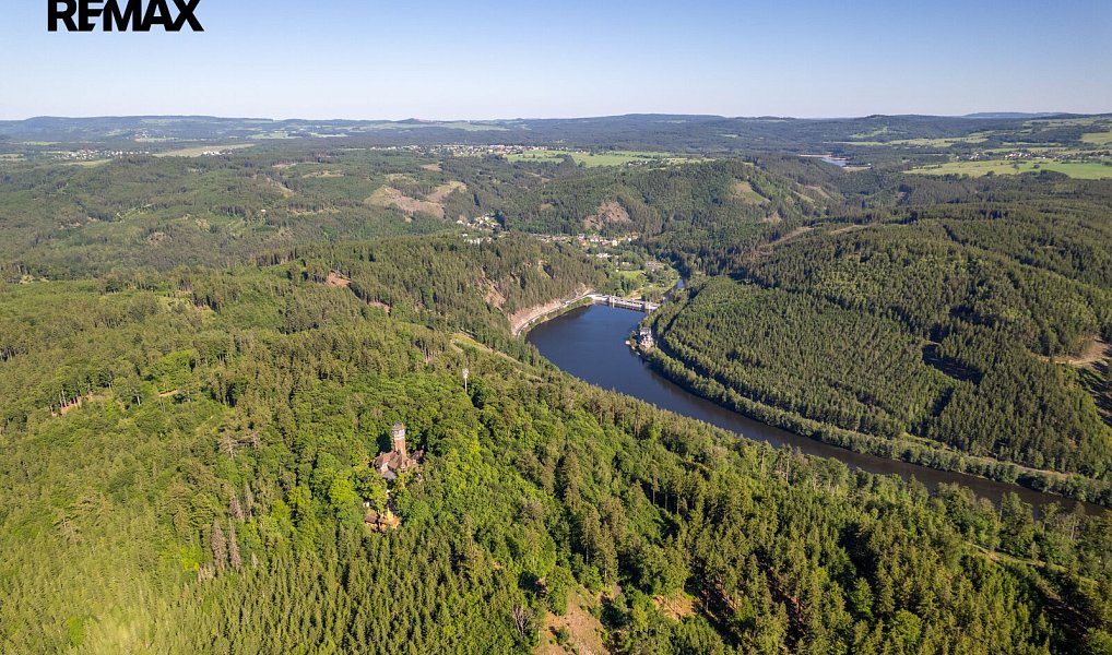 Prodej ubytovacího objektu 1 500 m², Karlovy Vary – náhled fotky 3
