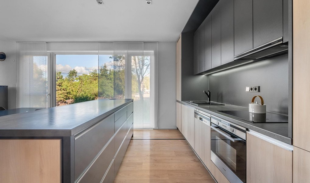 Prodej bytu 4+kk 134 m², Praha – náhled fotky 4