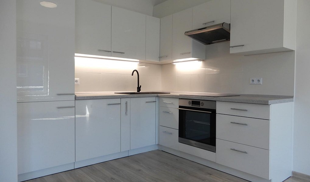 Pronájem bytu 2+kk, 58 m², Tábor