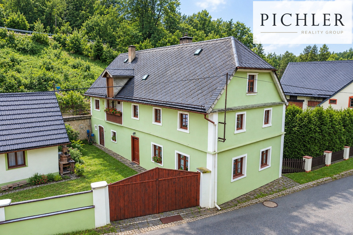 Prodej domu 158 m² s pozemkem 1 450 m²