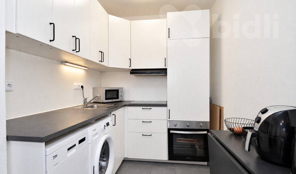 Prodej bytu 2+kk 43 m², Praha – náhled fotky 2