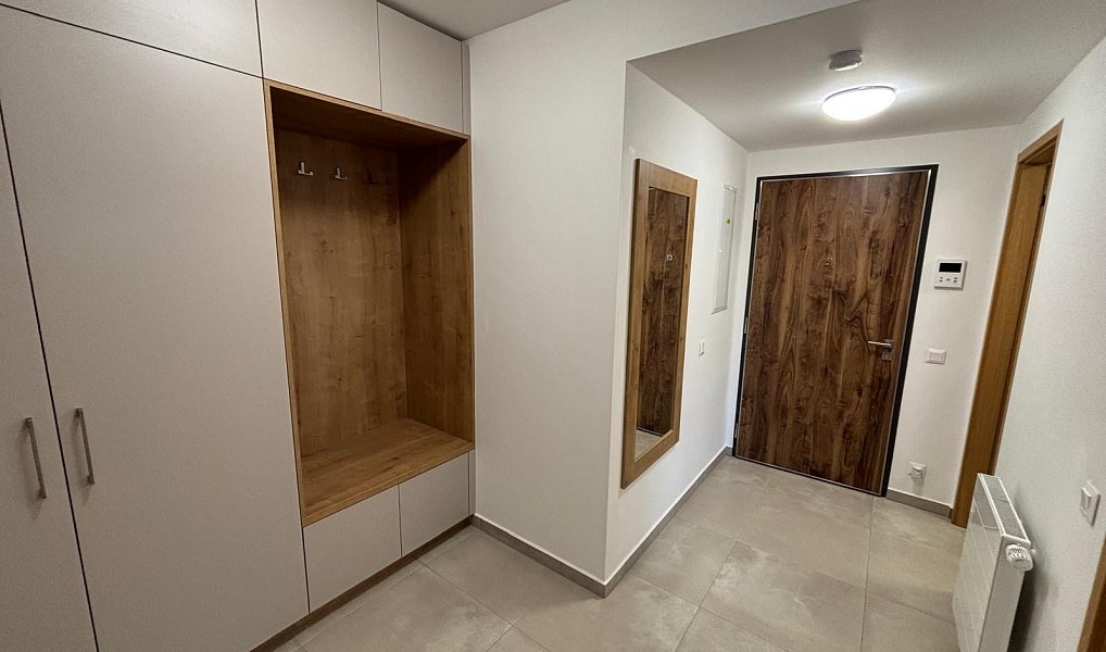 Prodej bytu 2+kk 72 m², Třeboň – náhled fotky 2