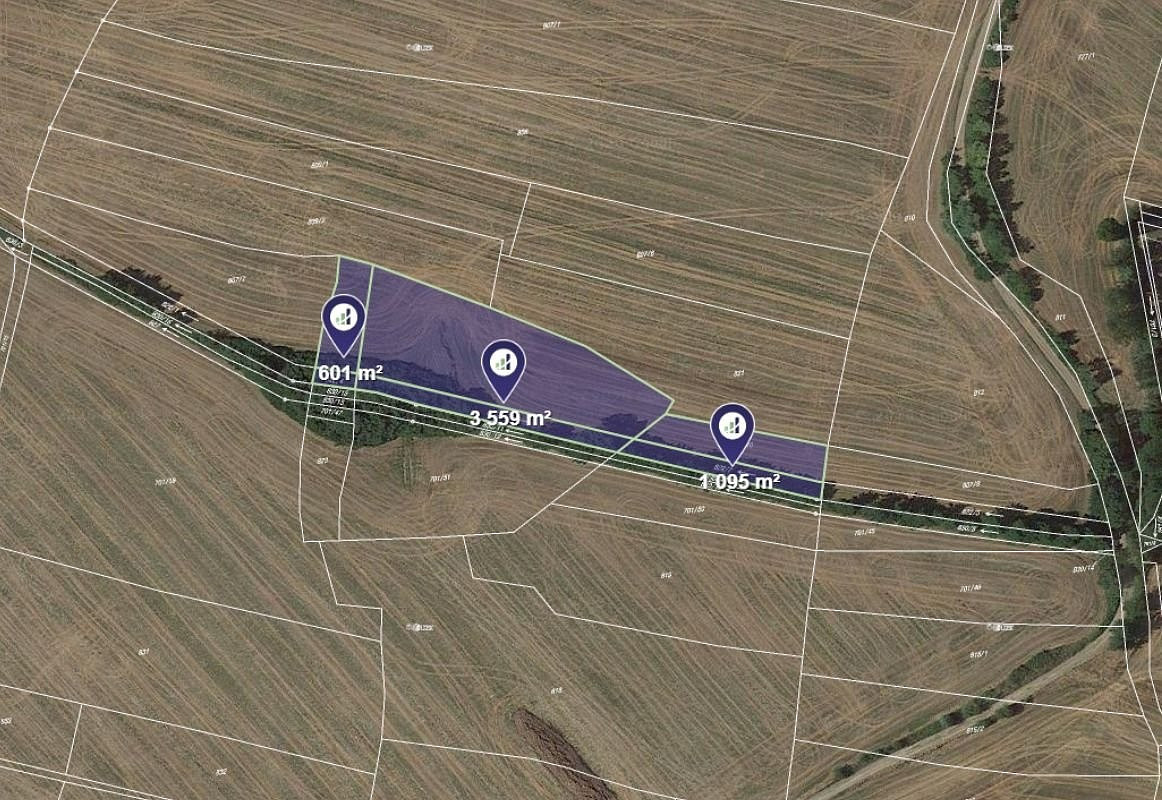 Prodej pole 2 628 m², Dolní Bousov