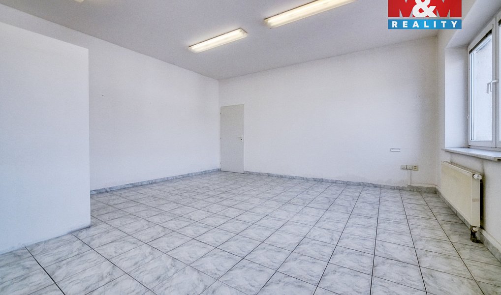 Pronájem kanceláře 80 m², Klatovy – náhled fotky 4