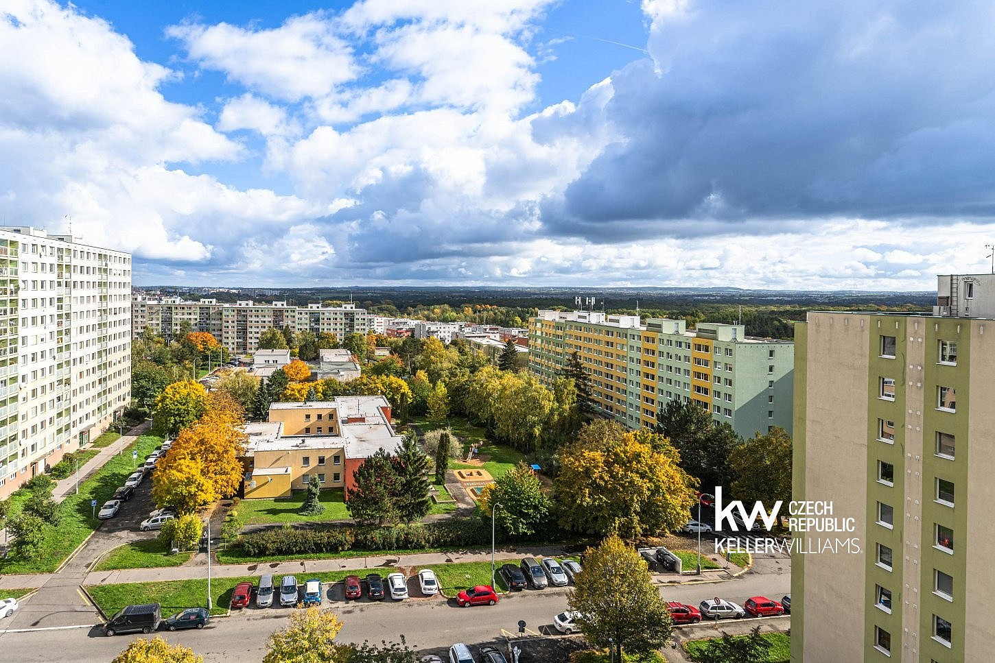 Pronájem bytu 1+kk 42 m² – fotografie 3
