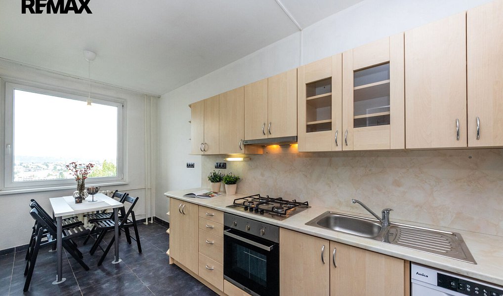 Prodej bytu 3+1, 74 m², Modřany - Praha 12, Praha