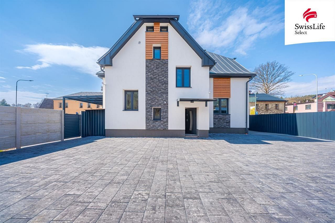 Prodej domu 350 m² s pozemkem 764 m² – fotografie 2
