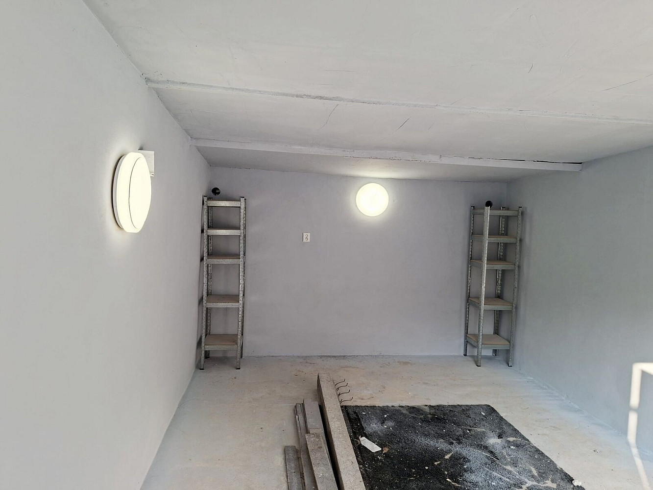 Prodej garáže 25 m2 — photo 2