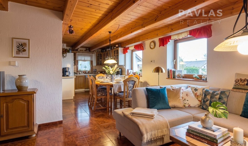 Prodej domu 240 m² s pozemkem 573 m², Černovice – náhled fotky 20