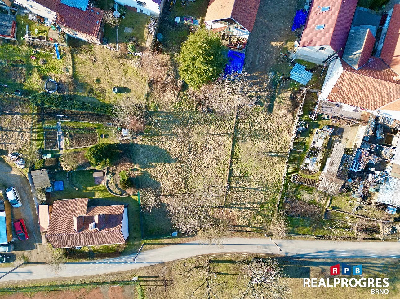 Prodej stavebního pozemku 274 m² – fotografie 2
