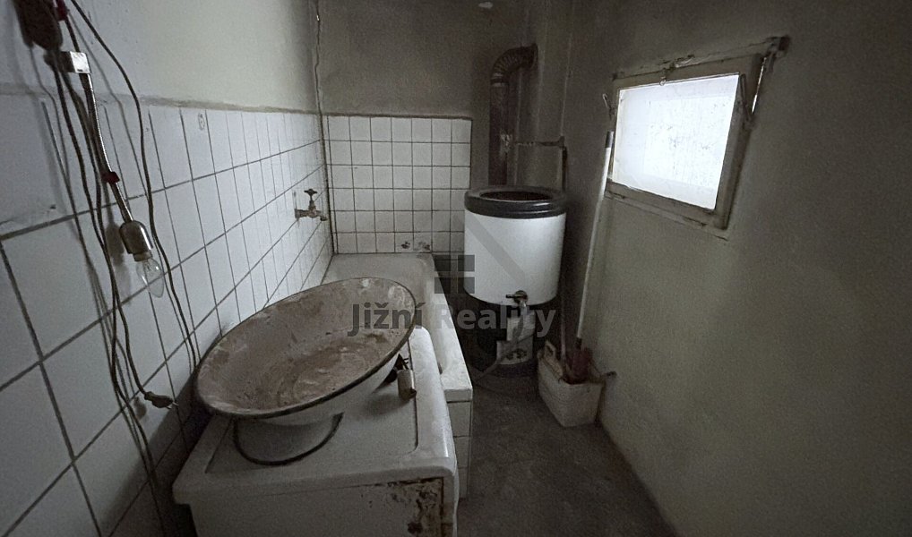 Prodej domu 120 m² s pozemkem 1 233 m², Hranice – náhled fotky 10