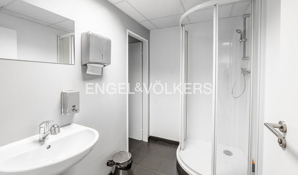 Pronájem obchodních prostor 290 m², Praha – náhled fotky 9