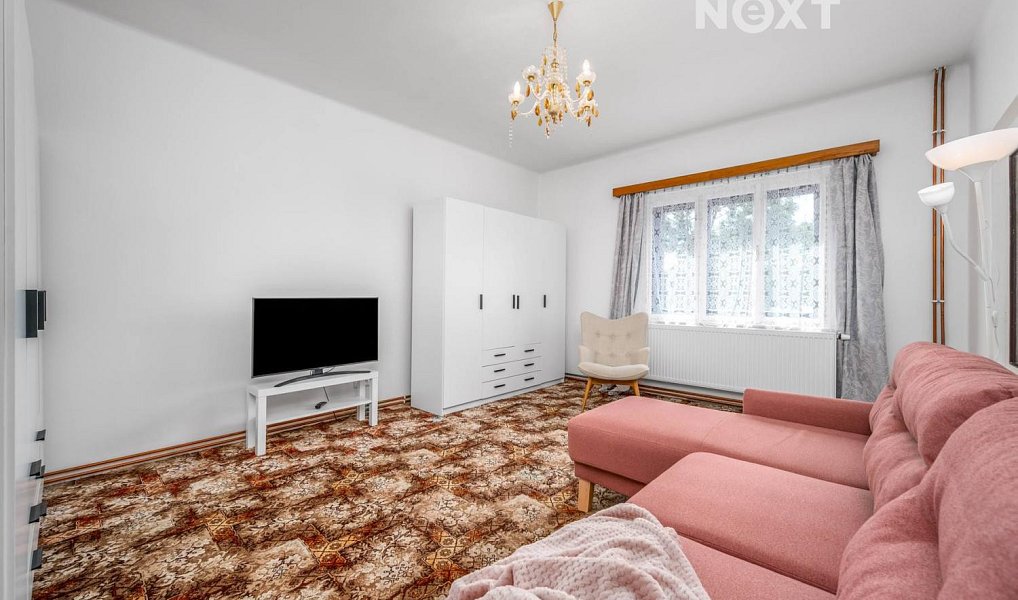 Prodej domu 250 m² s pozemkem 611 m², Zvoleněves – náhled fotky 21