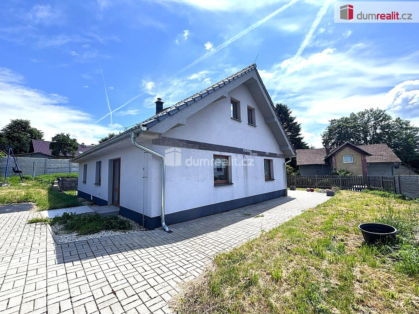 Prodej domu 135 m² s pozemkem 1 037 m² — photo 2