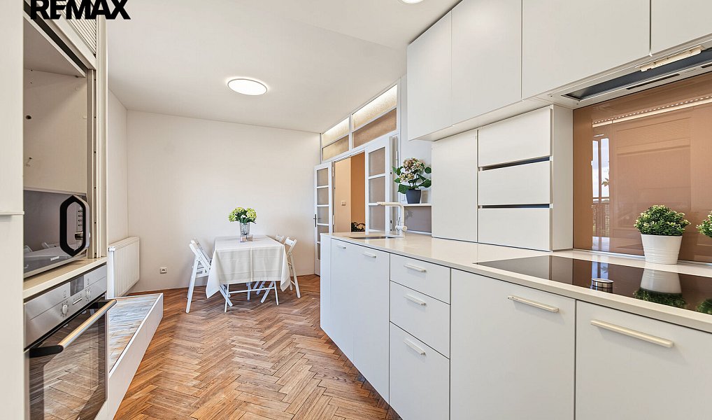 Prodej bytu 3+1 91 m², Praha – náhled fotky 40