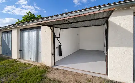 Garáž, 18 m2, Neratovice, U Závor, Neratovice, okres Mělník