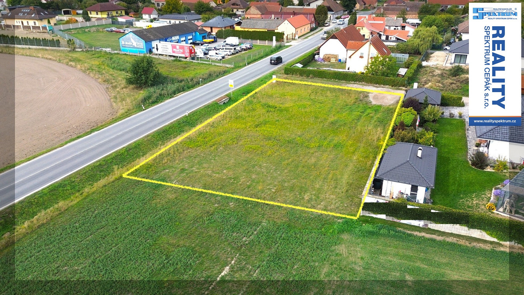 Prodej stavebního pozemku 1 208 m² – fotografie 3