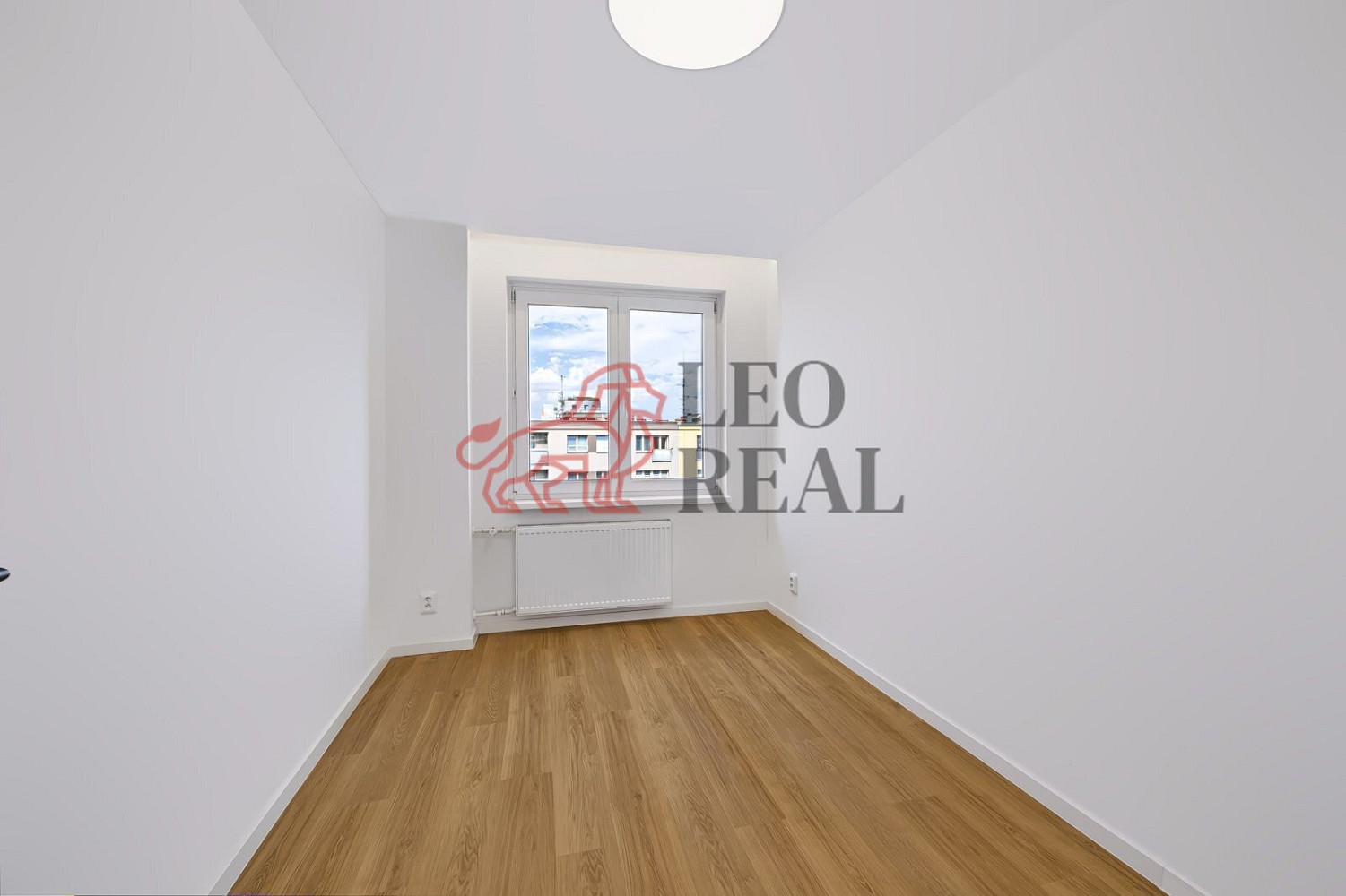 Pronájem bytu 4+kk 81 m² – fotografie 4