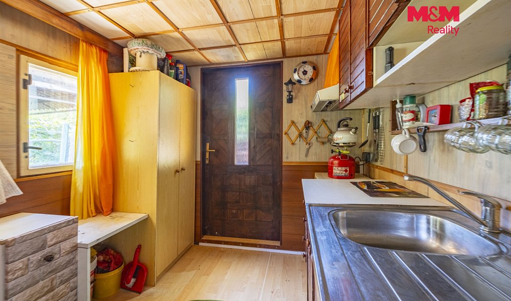 Prodej zahrady 185 m², Rybitví – náhled fotky 3