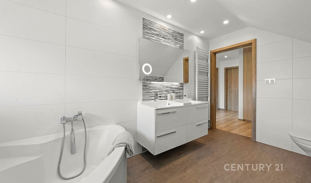 Prodej domu 140 m² s pozemkem 599 m², Čebín – náhled fotky 24