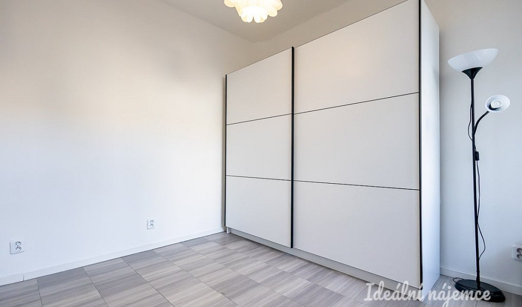 Pronájem bytu 2+kk 40 m², Praha – náhled fotky 5