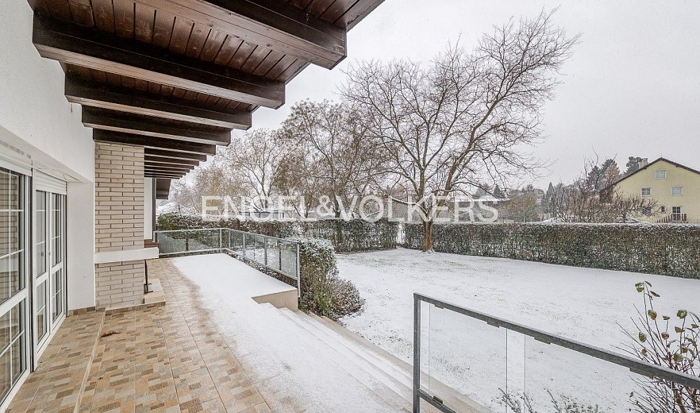 Pronájem domu 350 m² s pozemkem 761 m², Průhonice – náhled fotky 3