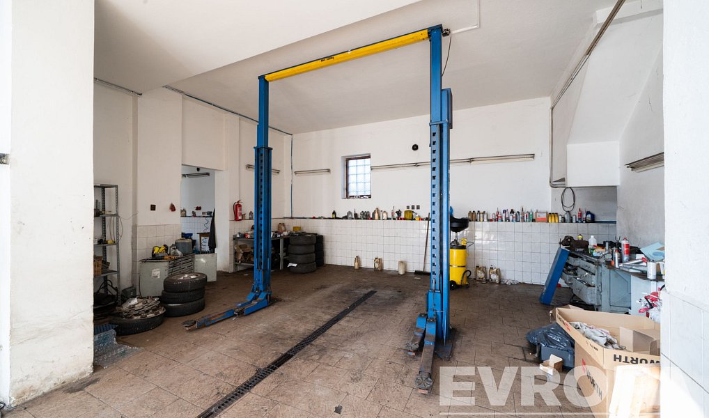 Prodej výrobních prostor 1 279 m², Vrchlabí – náhled fotky 12