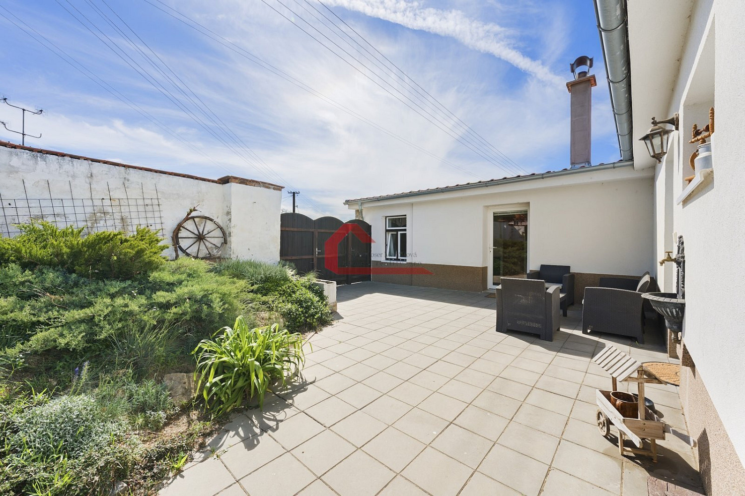Prodej domu 105 m² s pozemkem 466 m² — photo 2