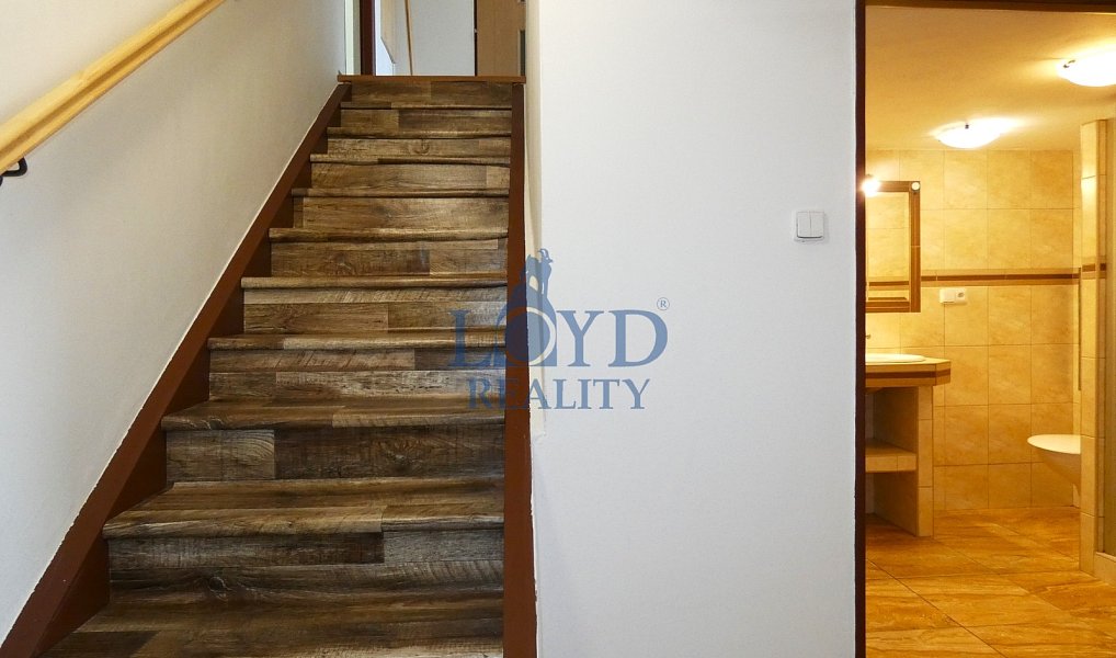 Prodej domu 144 m² s pozemkem 230 m², Karlovy Vary – náhled fotky 11