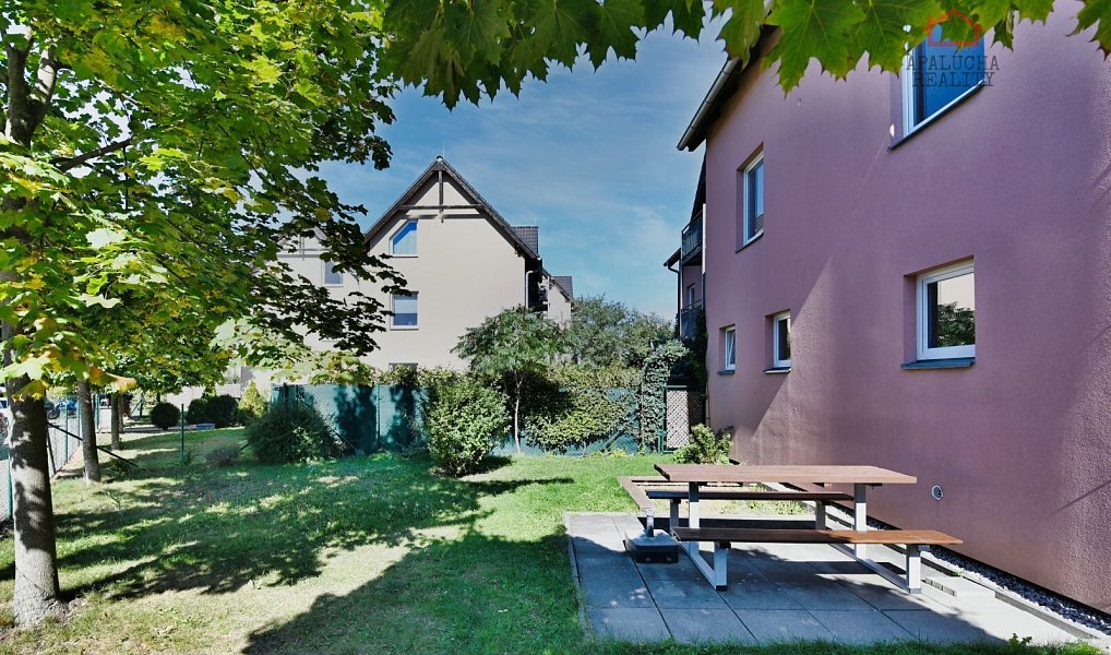 Prodej bytu 3+1 76 m², Nupaky – náhled fotky 16