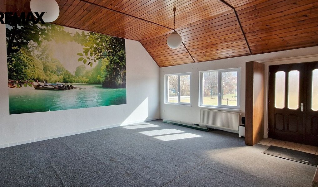 Prodej ubytovacího objektu 260 m², Holubov – náhled fotky 5