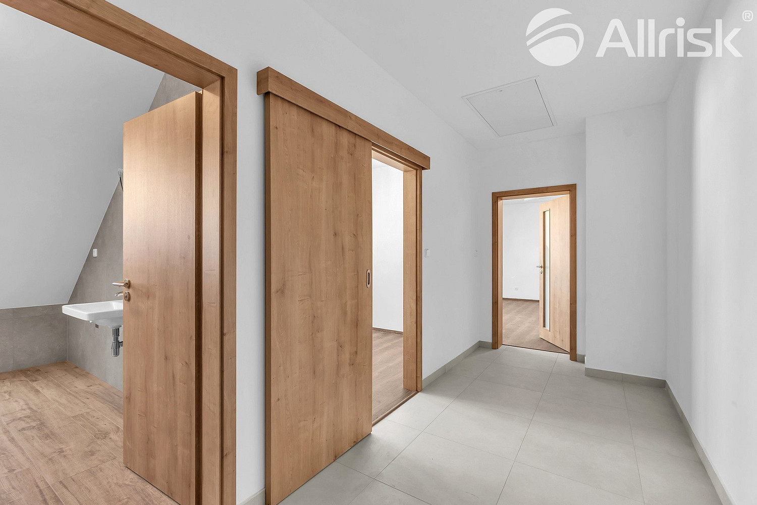 Pronájem bytu 2+kk 52 m² — photo 3