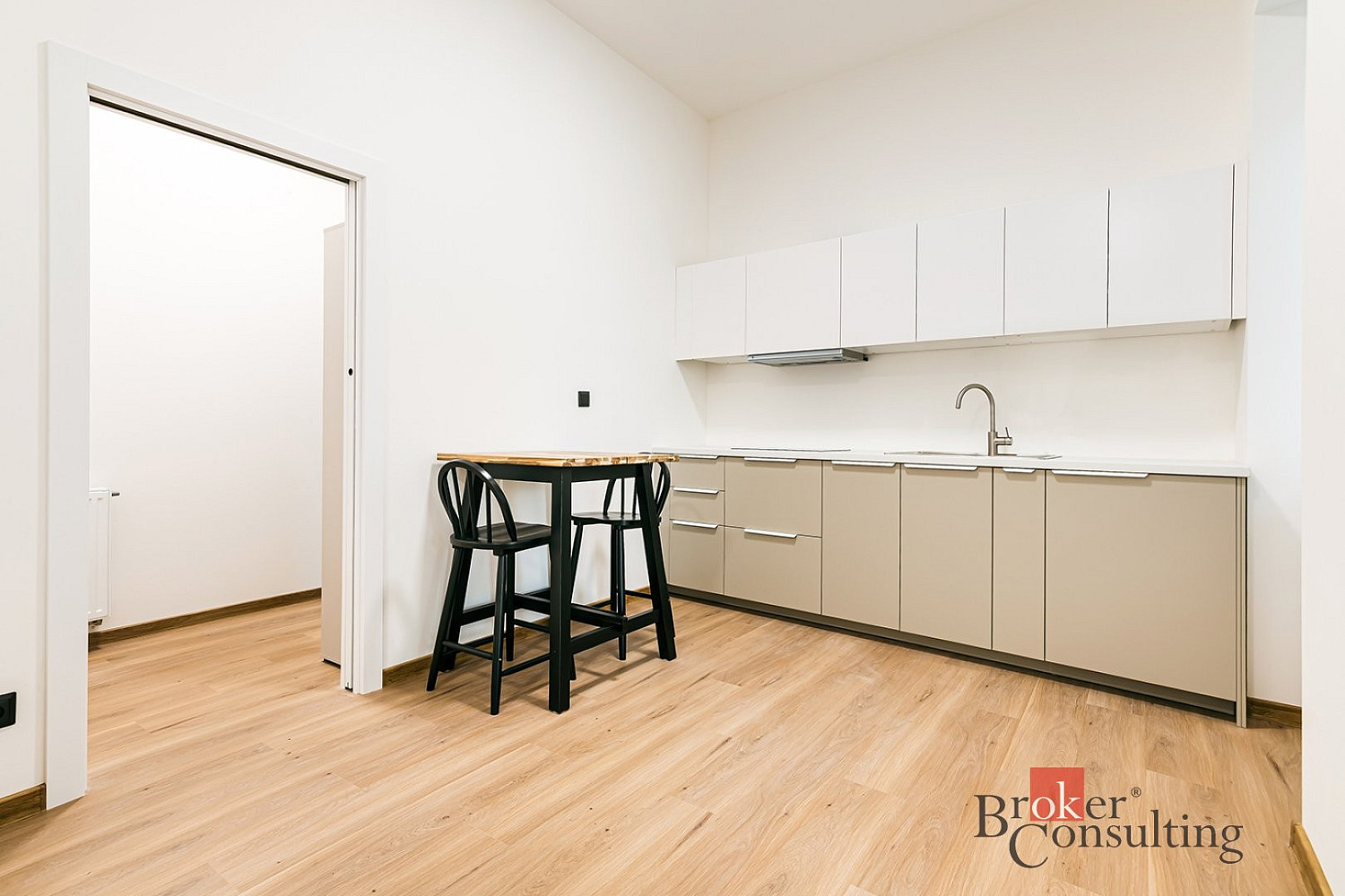 Pronájem bytu 1+kk 28 m²